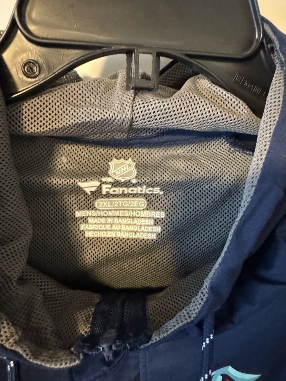 NWT Seattle Kraken Fanatics Navy and Gray NHL Mesh-Lined Windbreaker with hood. - Picture 2 of 5